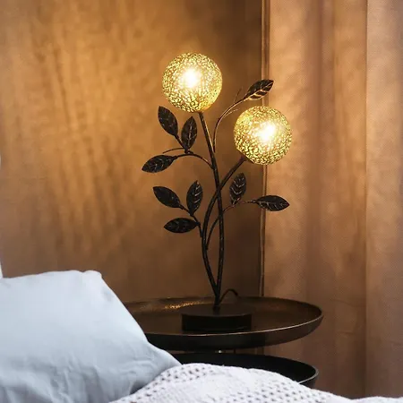 Altstadt In Mit Balkon Und Kunstgarten