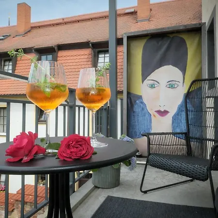 Daire Altstadt In Mit Balkon Und Kunstgarten Torgau