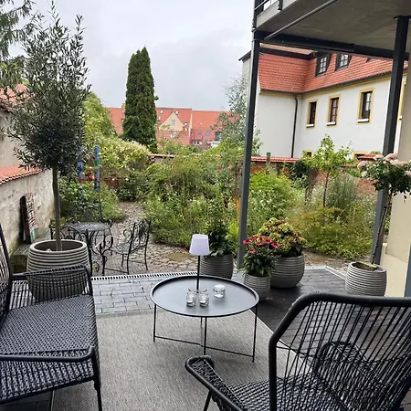 Altstadt In Mit Balkon Und Kunstgarten Appartement Torgau