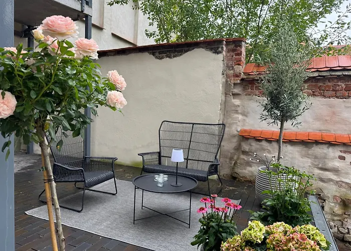 Апартаменты Altstadt In Mit Balkon Und Kunstgarten Торгау