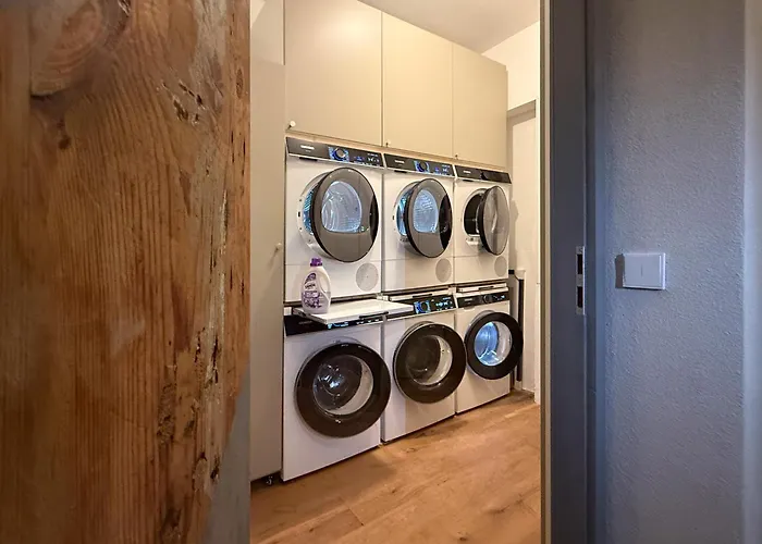 Altstadt In Mit Balkon Und Kunstgarten * Торгау